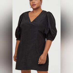 H & M Black Puff Sleeve V-Neck Mini Dress Size Large Lightweight Skater